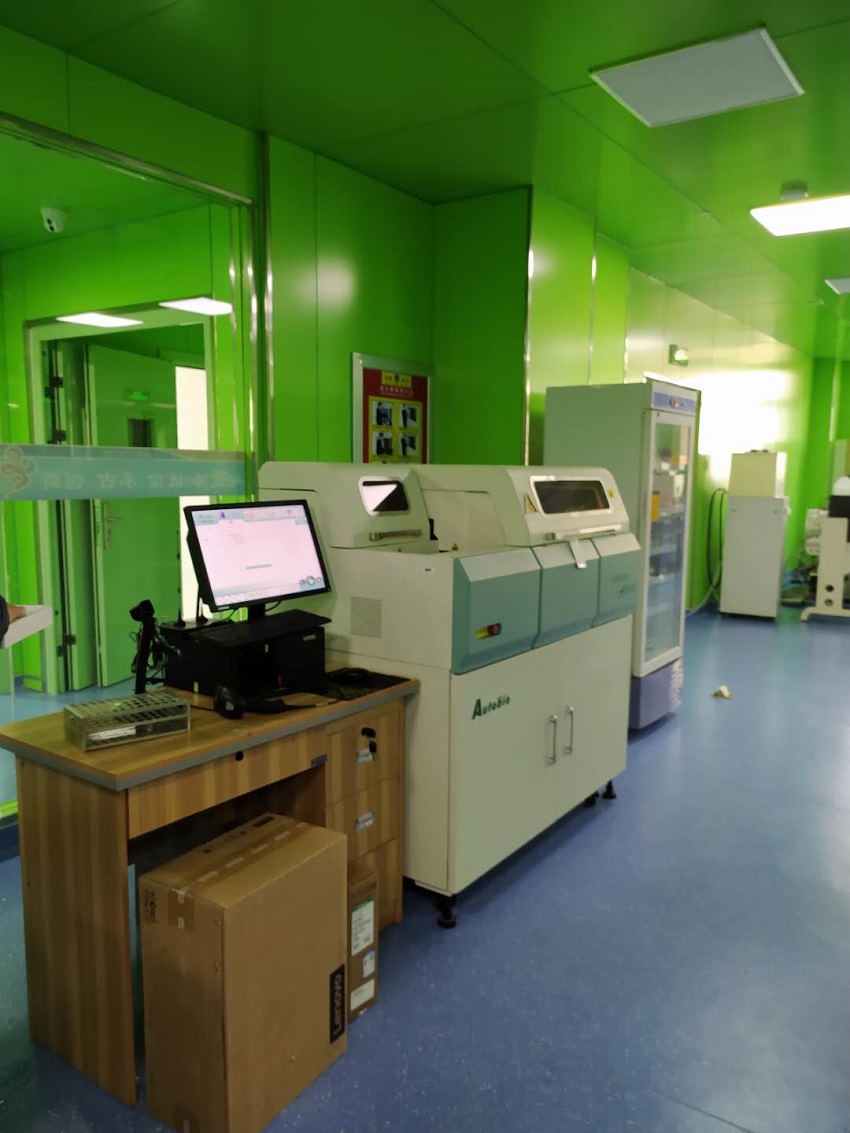 SSY-H-150L檢驗(yàn)科純水設(shè)備（安裝現(xiàn)場圖）