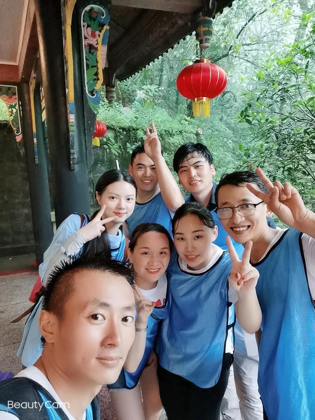 水思源——優秀團隊經理“蓉姐”