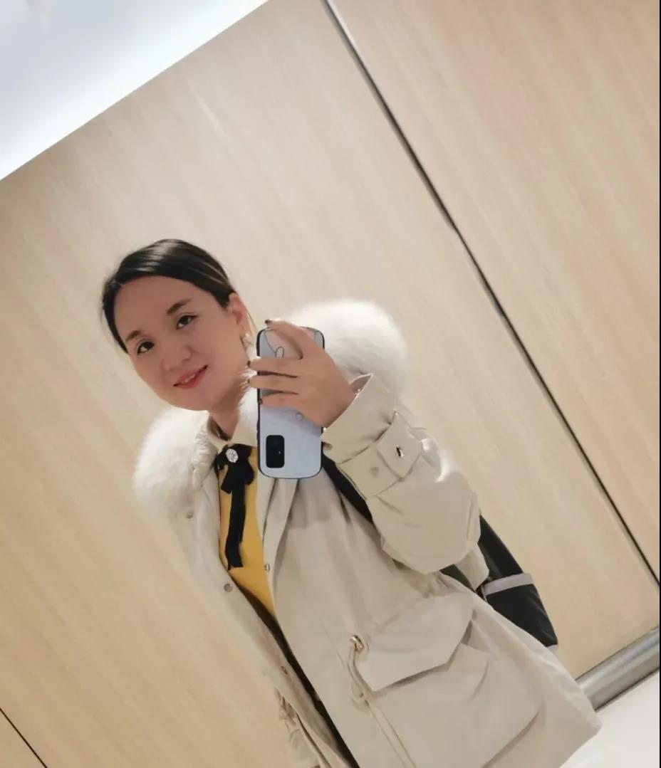 水思源——優秀團隊經理“蓉姐”