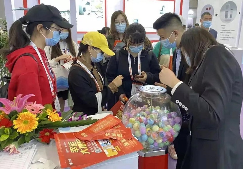 水思源——第十八屆中國國際檢驗醫學暨輸血儀器試劑博覽會現場盛況!